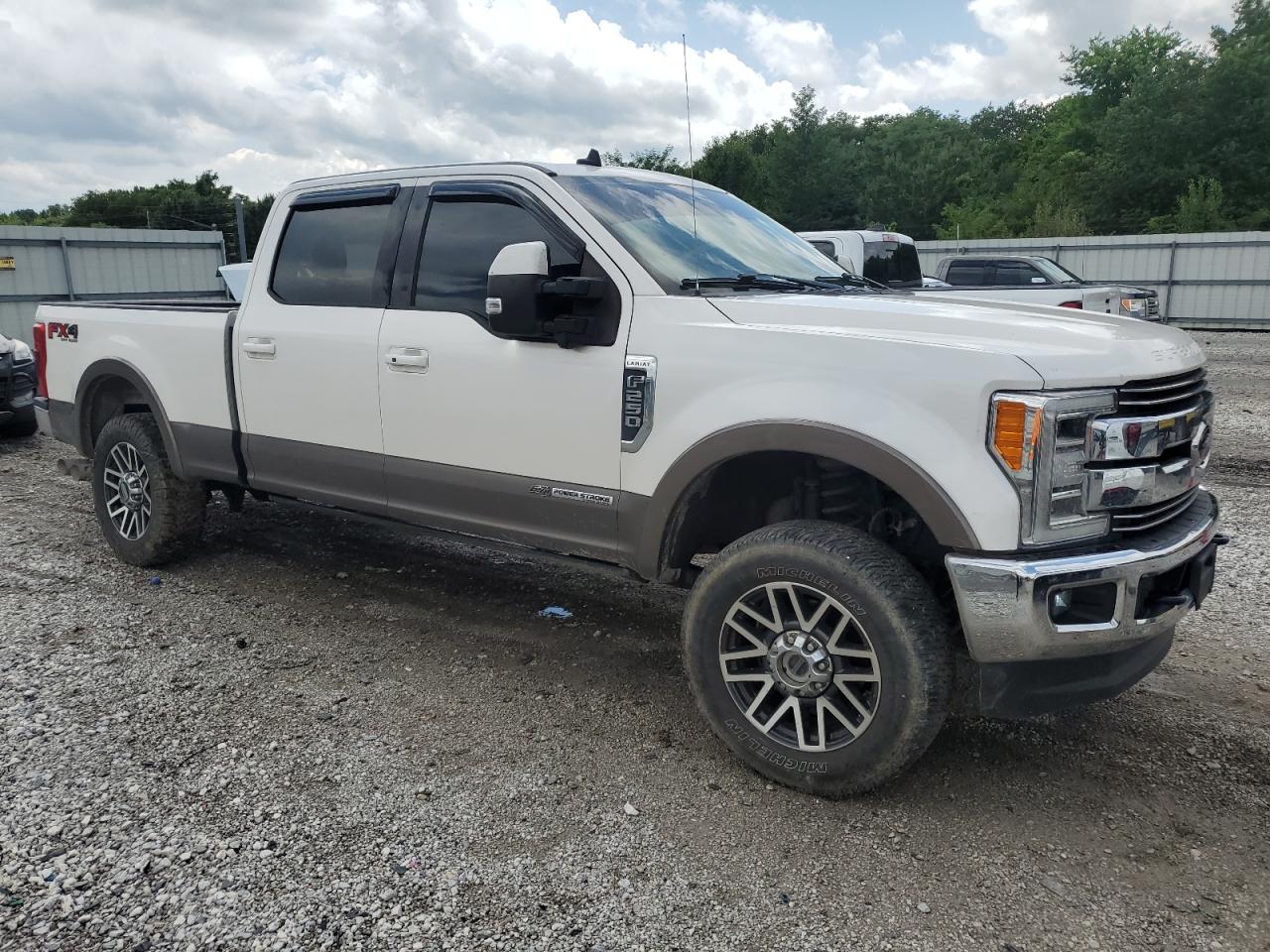 FORD F-250 SUPER DUTY