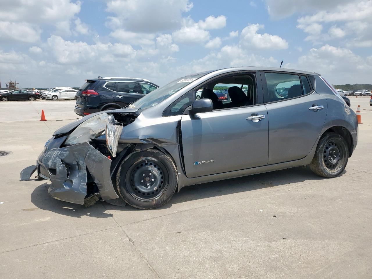 NISSAN LEAF S