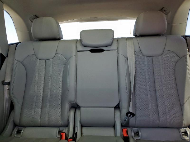 2018 AUDI Q5 PREMIUM WA1BNAFY7J2130001