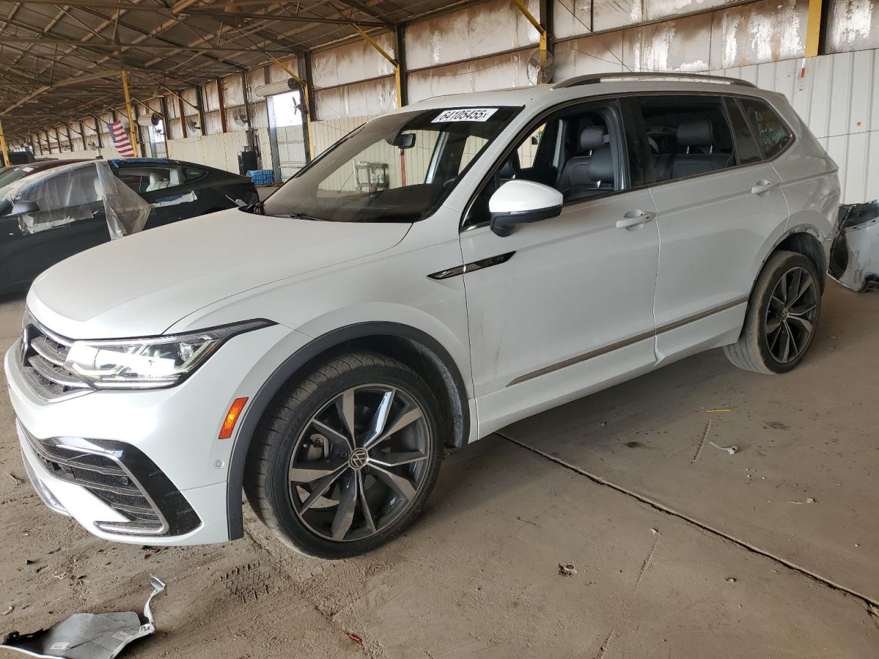 VOLKSWAGEN TIGUAN SEL R-LINE