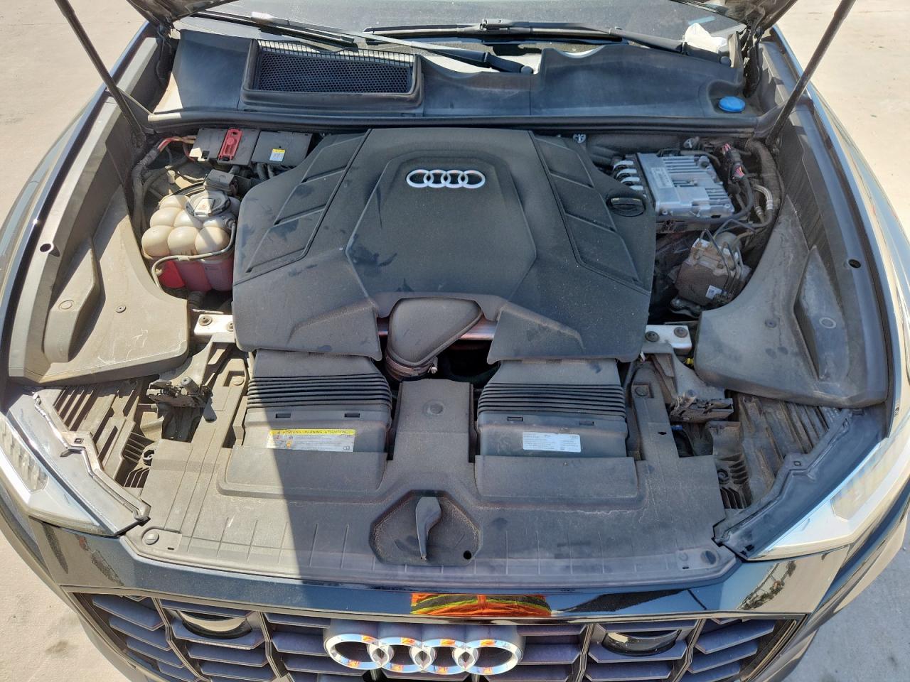 AUDI Q8 PRESTIGE S-LINE