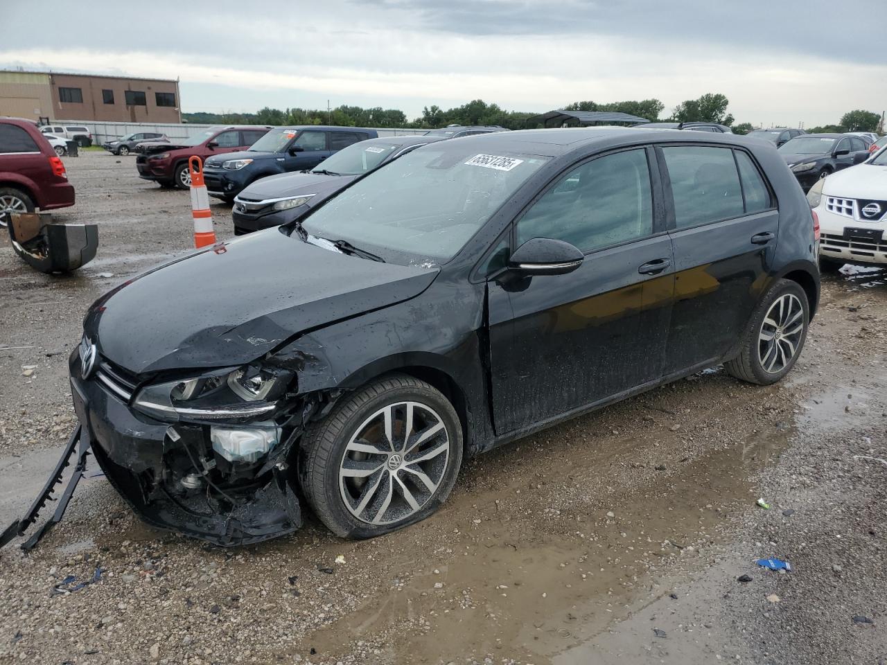 VOLKSWAGEN GOLF S/SE