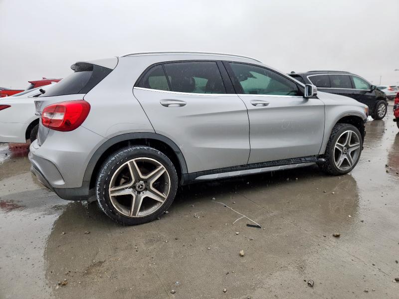 2016 MERCEDES-BENZ GLA 250 - WDCTG4EBXGJ221288