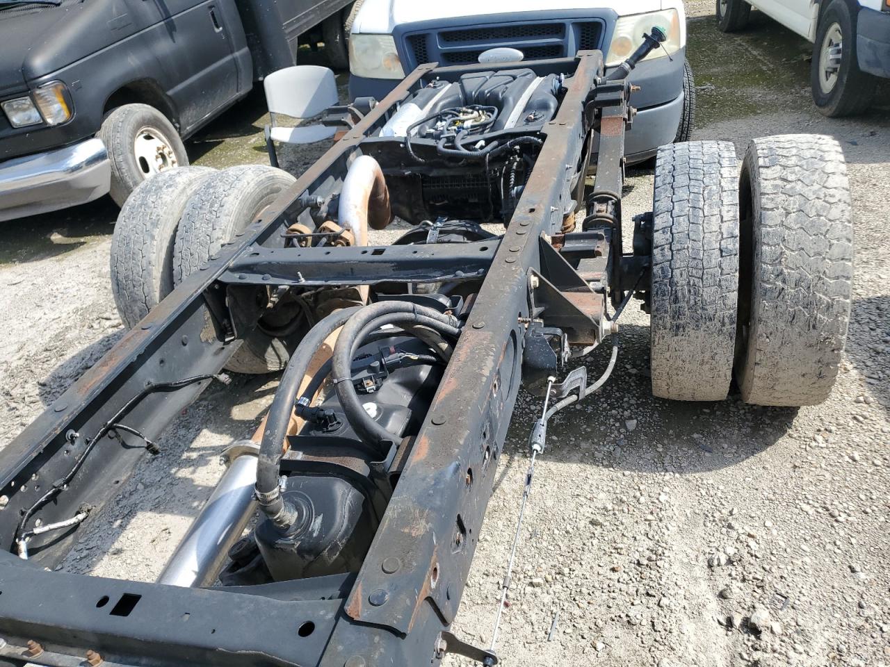 FORD F-550 SUPER DUTY