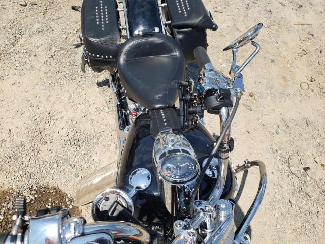 2011 HARLEY-DAVIDSON FLSTC 1HD1BW518BB043042