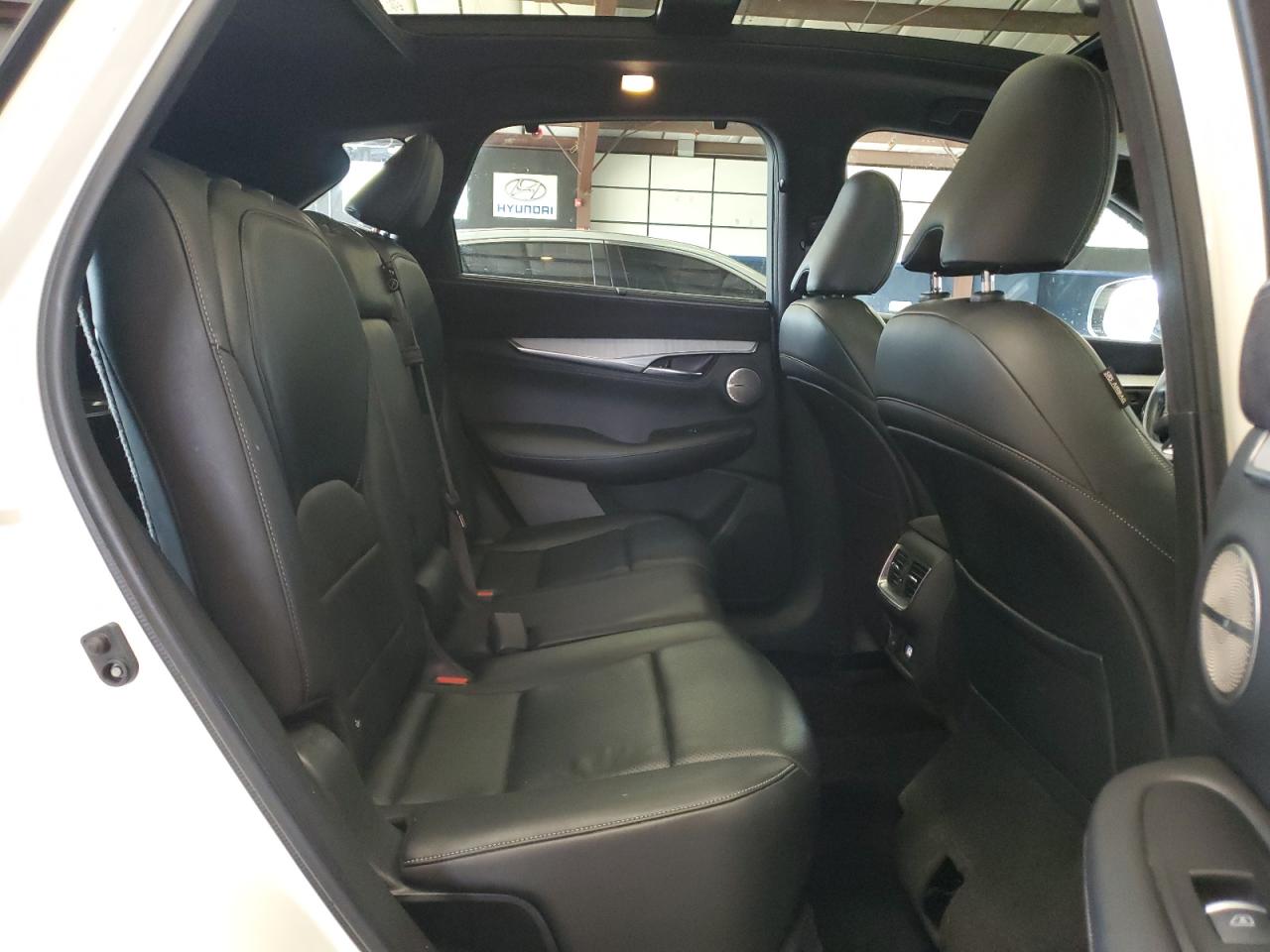 INFINITI QX50 ESSENTIAL