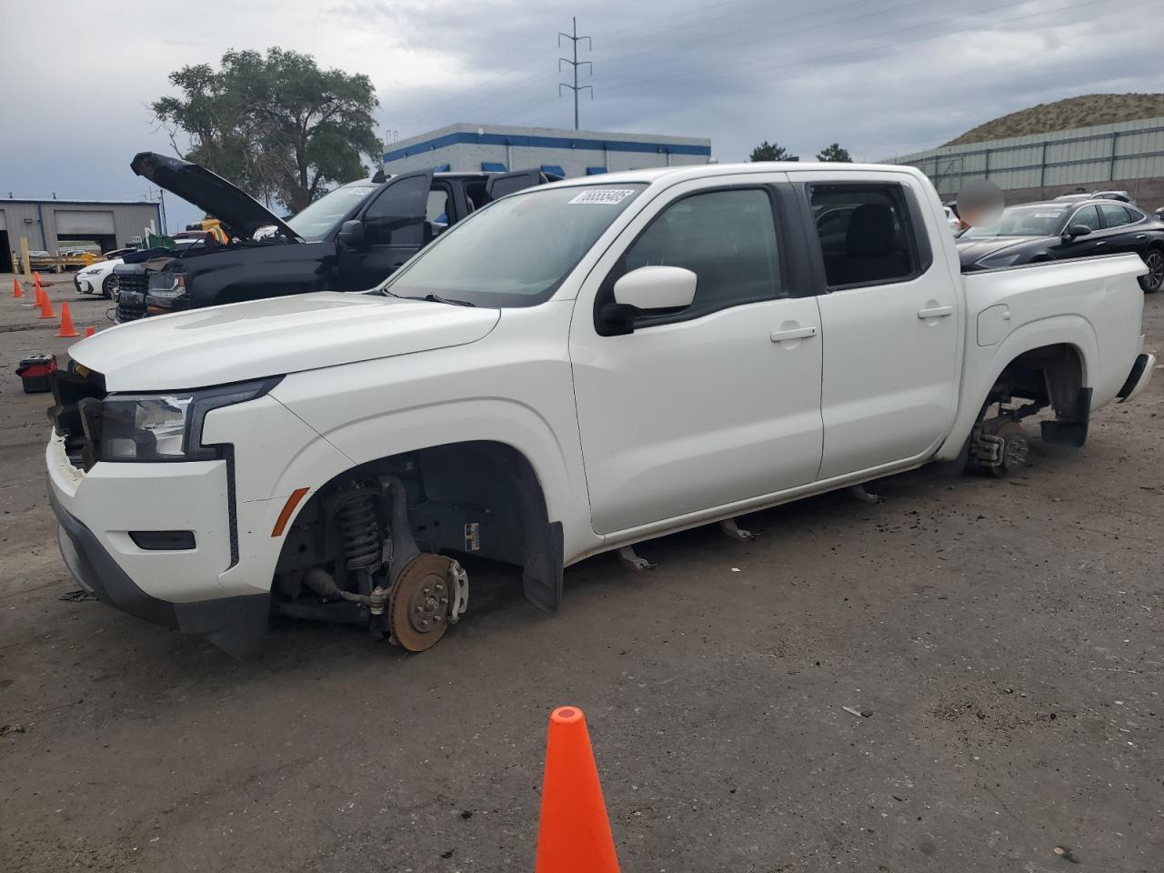 NISSAN FRONTIER S