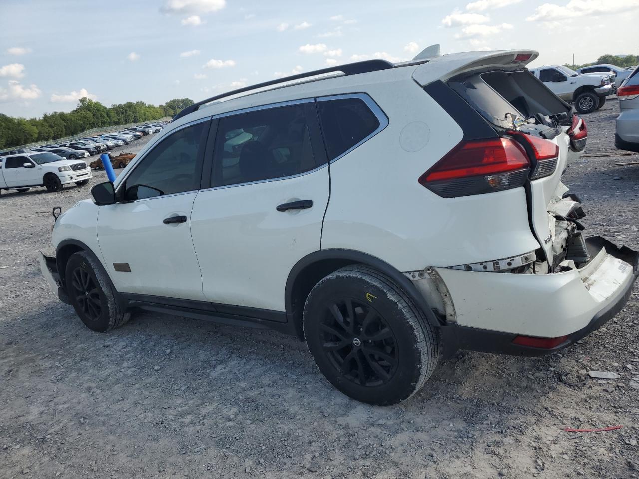 NISSAN ROGUE SV