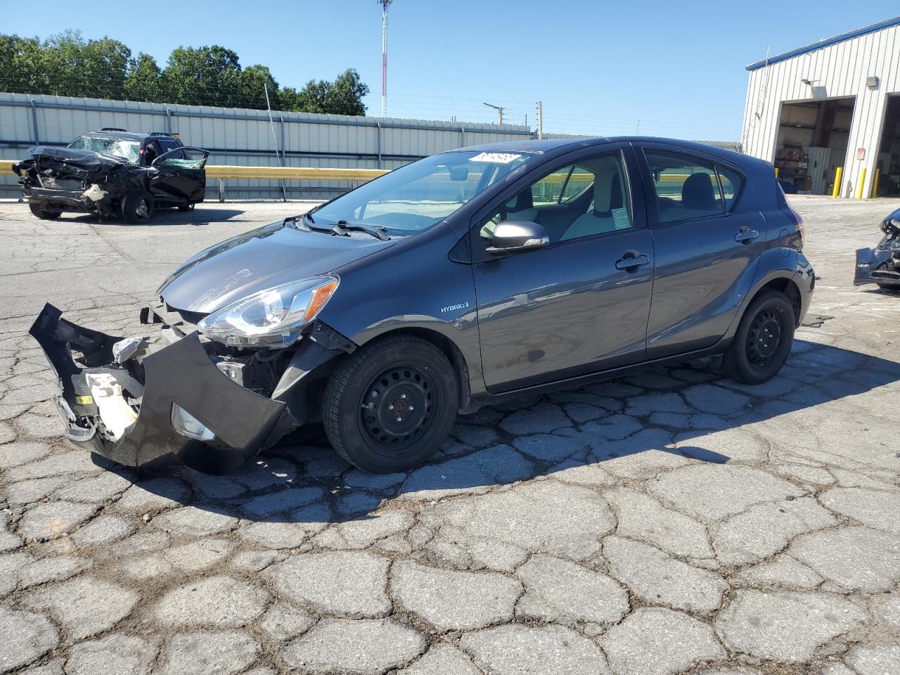 TOYOTA PRIUS C