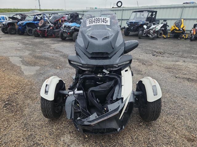 2024 CAN-AM SPYDER ROA 2BXNBDD20RV001100