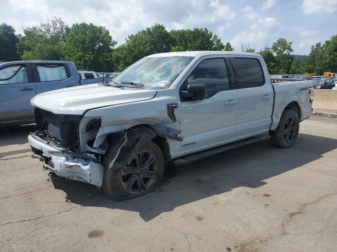 FORD F-150 SUPERCREW