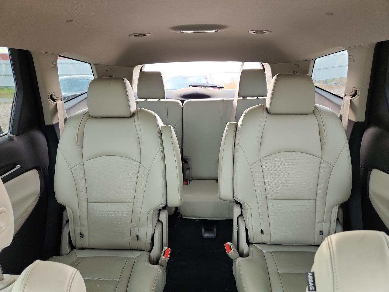 BUICK ENCLAVE ESSENCE