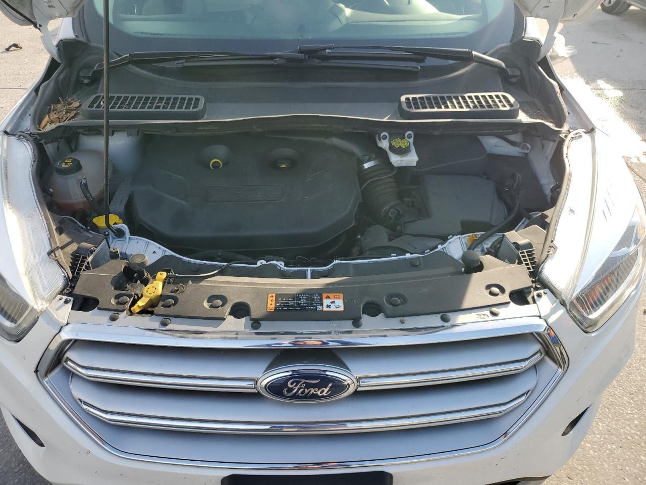 FORD ESCAPE TITANIUM