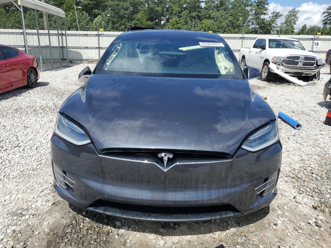 TESLA MODEL X