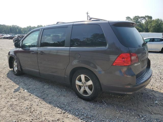 2011 VOLKSWAGEN ROUTAN SE - 2V4RW3DG5BR670723