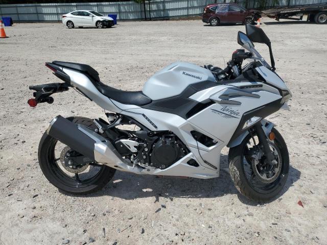Global Auto Auctions: 2025 KAWASAKI EX500 H