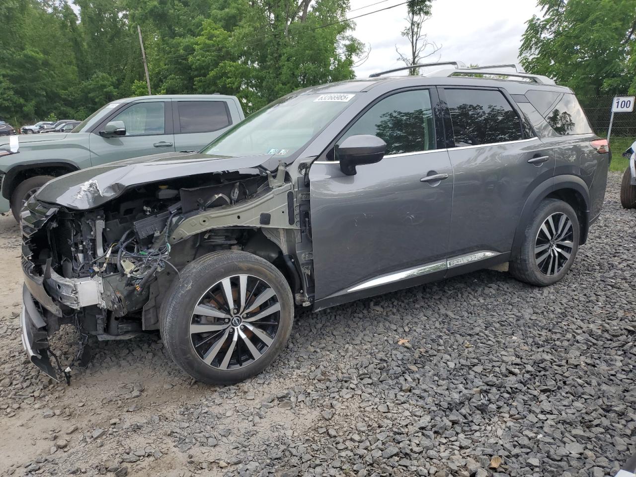 NISSAN PATHFINDER PLATINUM