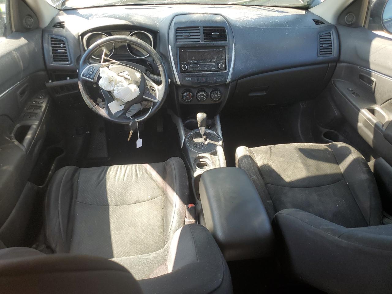 MITSUBISHI OUTLANDER ES