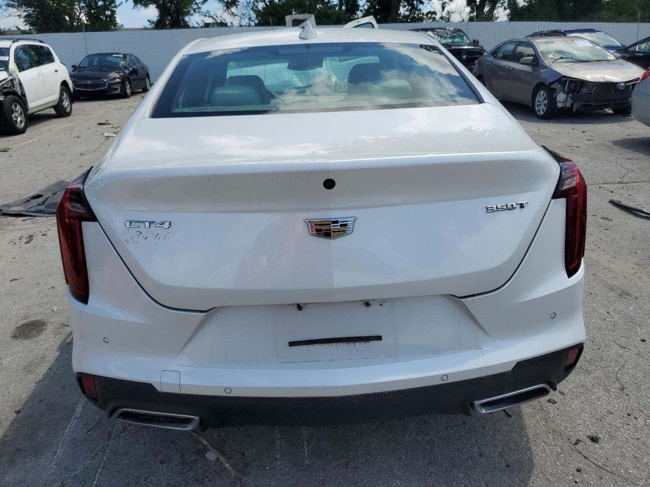 CADILLAC CT4 PREMIUM LUXURY