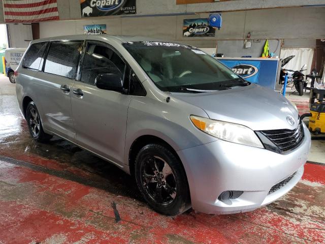 2011 TOYOTA SIENNA - 5TDZK3DC8BS077903