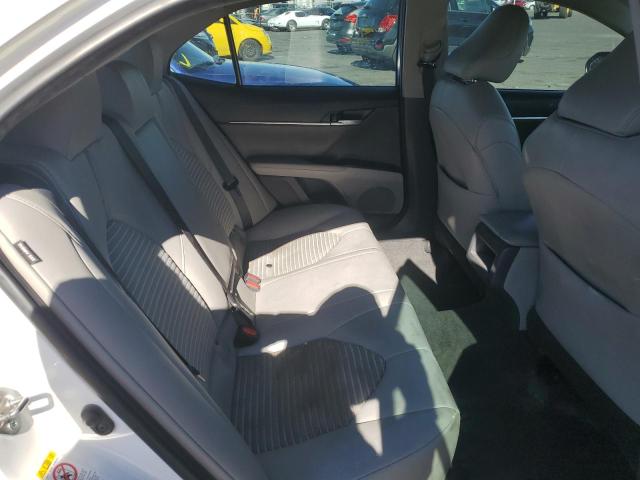 2018 TOYOTA CAMRY L 4T1B11HK1JU612697
