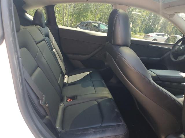 2022 TESLA MODEL Y 7SAYGDEE2NF564402
