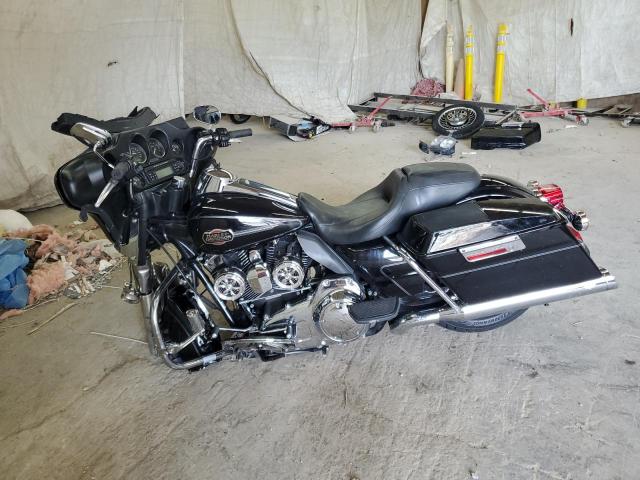 2011 HARLEY-DAVIDSON FLHTCU 1HD1FC411BB633295