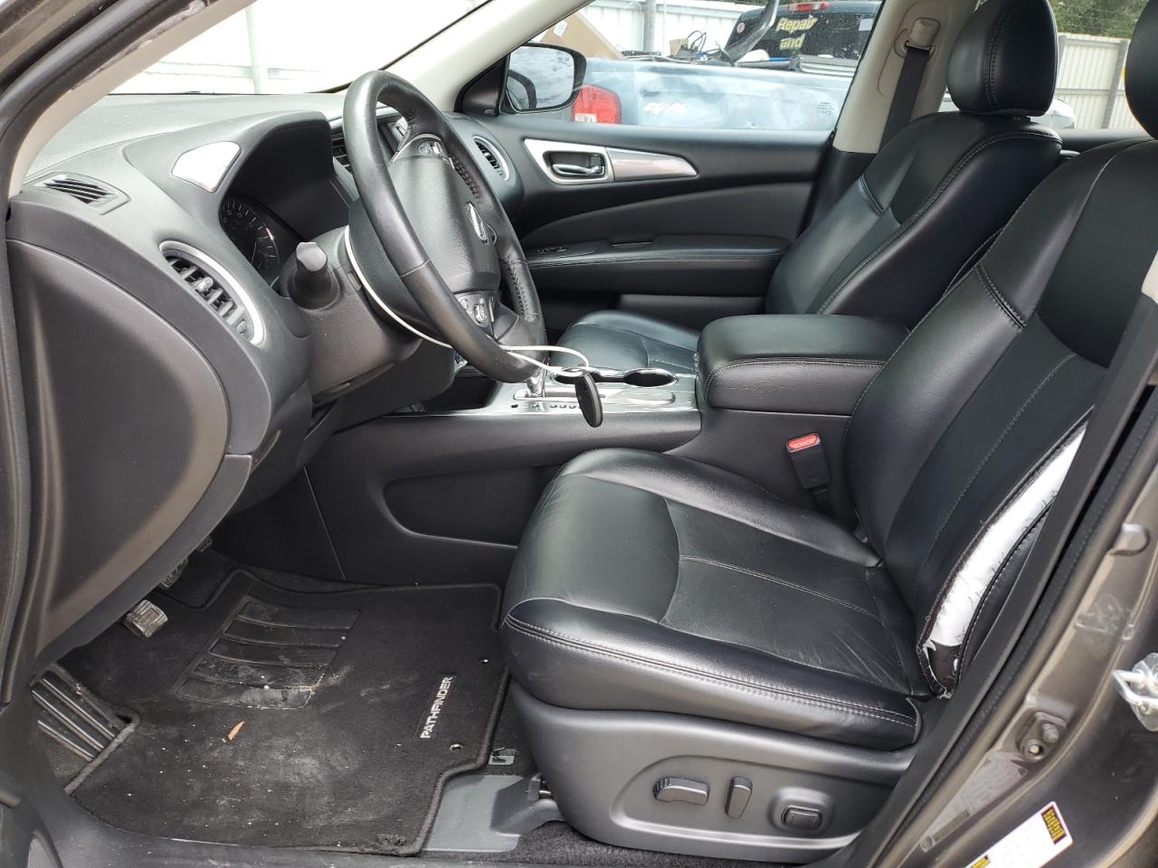 Nissan Pathfinder 2020