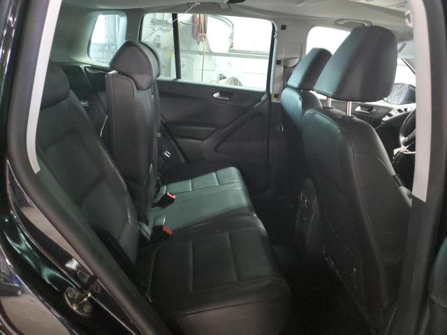 2010 VOLKSWAGEN TIGUAN S - WVGAV7AX7AW523360