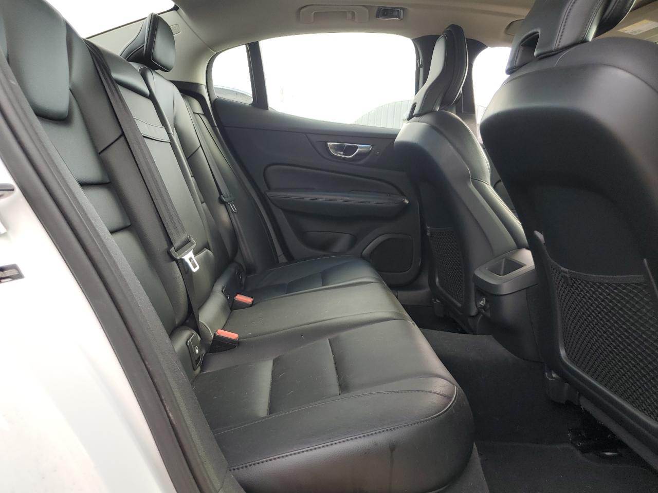 VOLVO S60 T5 MOMENTUM