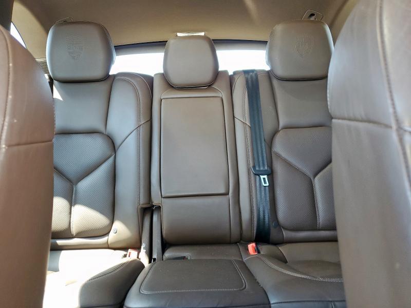 2018 PORSCHE CAYENNE WP1AA2A24JKA06398