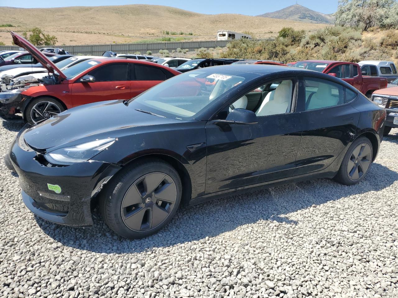 TESLA MODEL 3