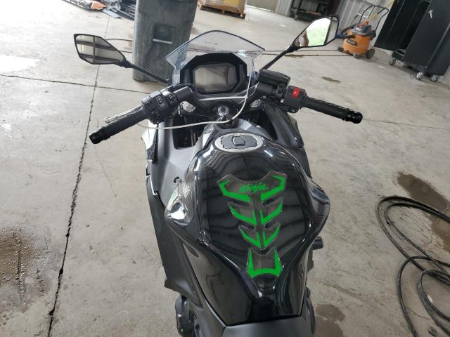2025 KAWASAKI EX650 R ML5EXER16SDAE5717