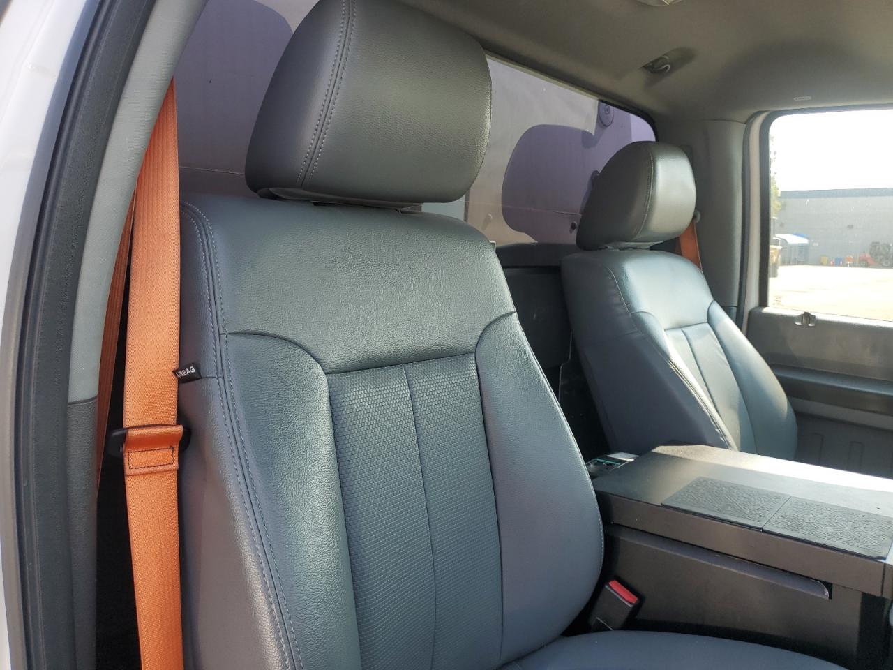 FORD F-350 SUPER DUTY