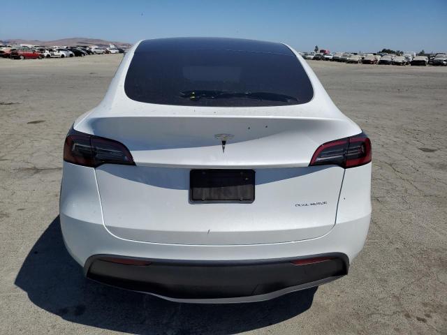 2024 TESLA MODEL Y 7SAYGAEE6RF149068