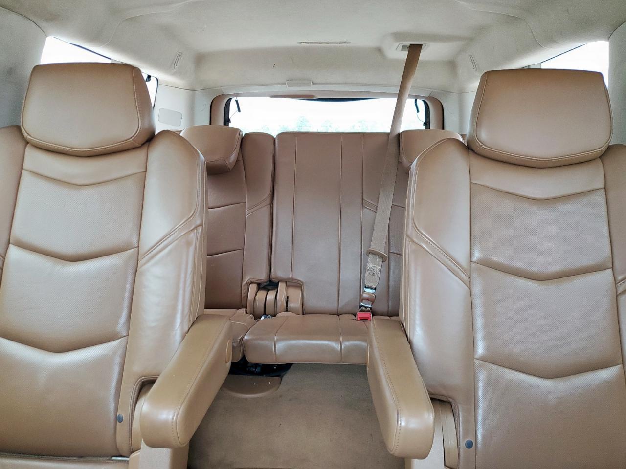 CADILLAC ESCALADE ESV PLATINUM