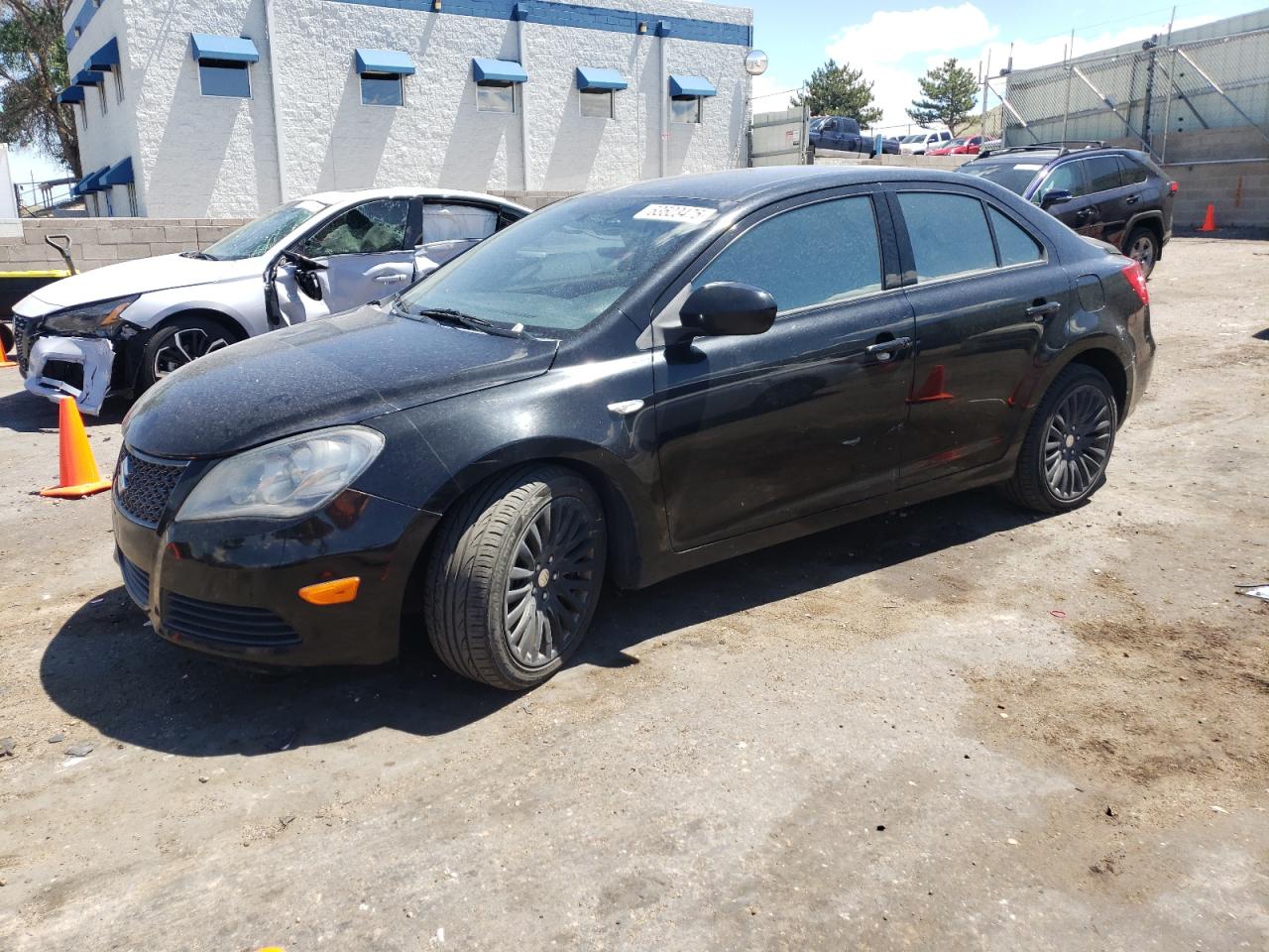 SUZUKI KIZASHI SE