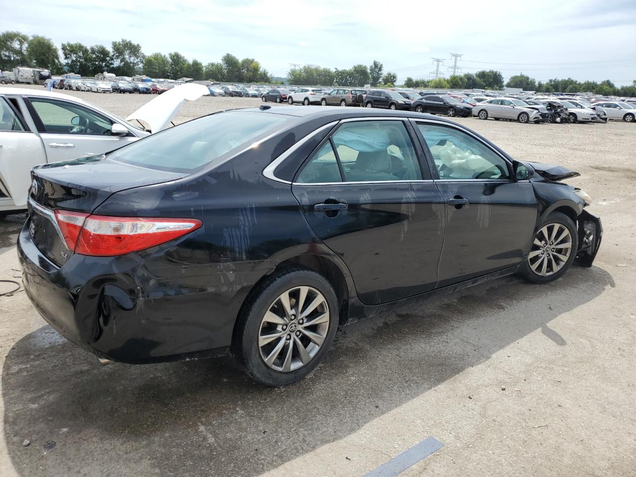 TOYOTA CAMRY LE