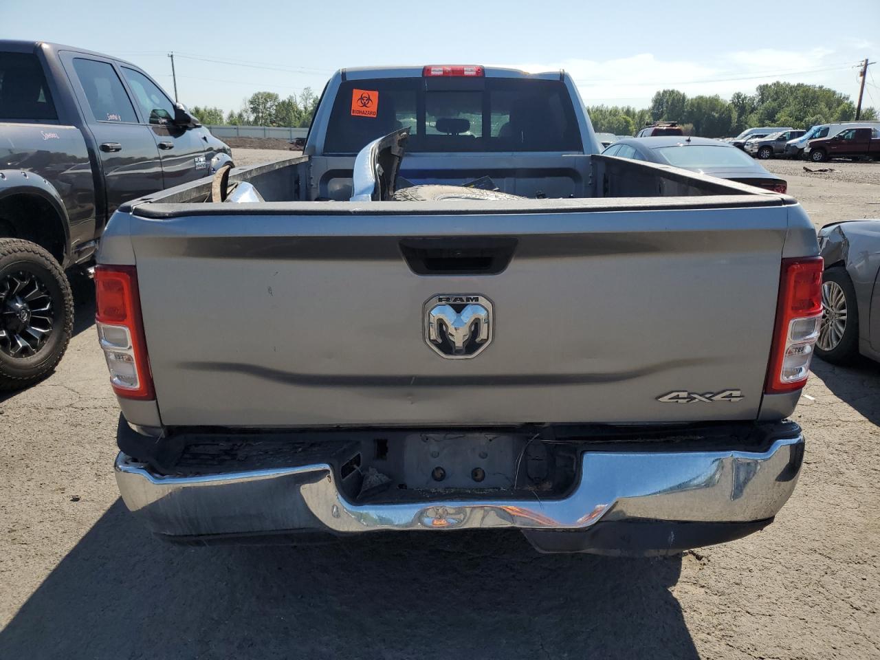 RAM 2500 TRADESMAN