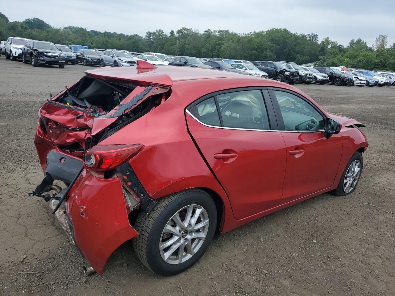 MAZDA 3 GRAND TOURING
