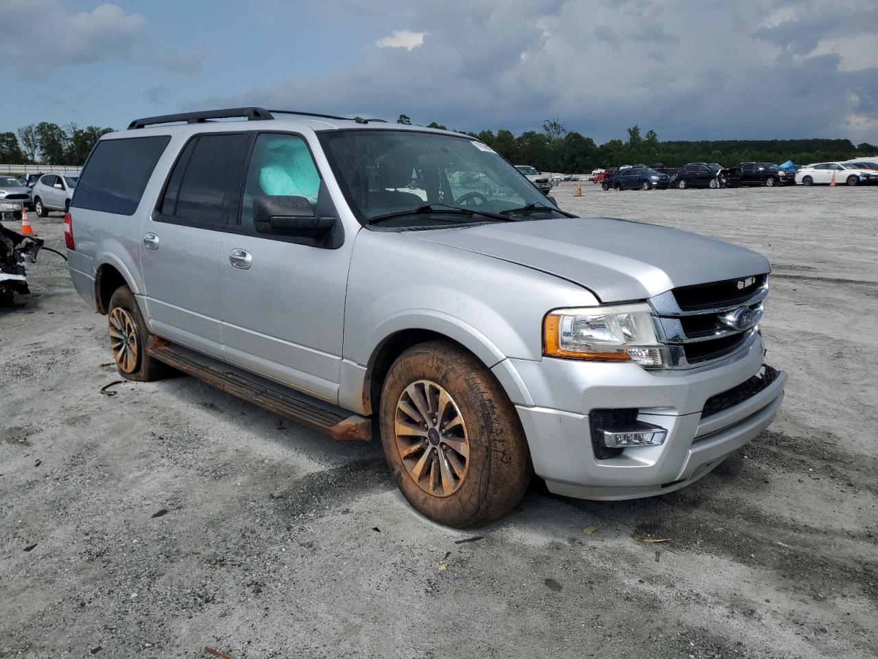 FORD EXPEDITION EL XLT