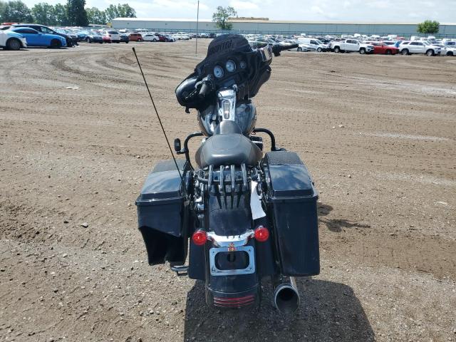 2010 HARLEY-DAVIDSON FLHX 1HD1KB41XAB601935
