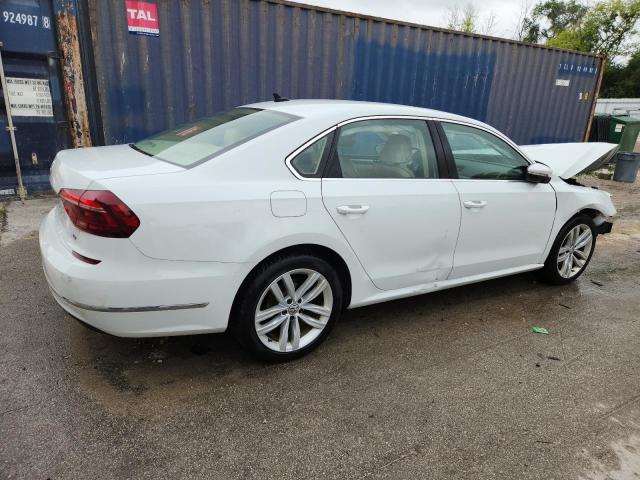 2018 VOLKSWAGEN PASSAT SE 1VWBA7A32JC017094