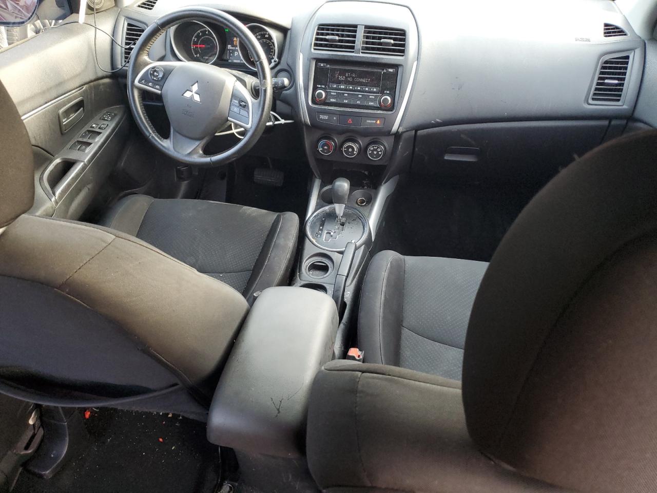 MITSUBISHI OUTLANDER ES