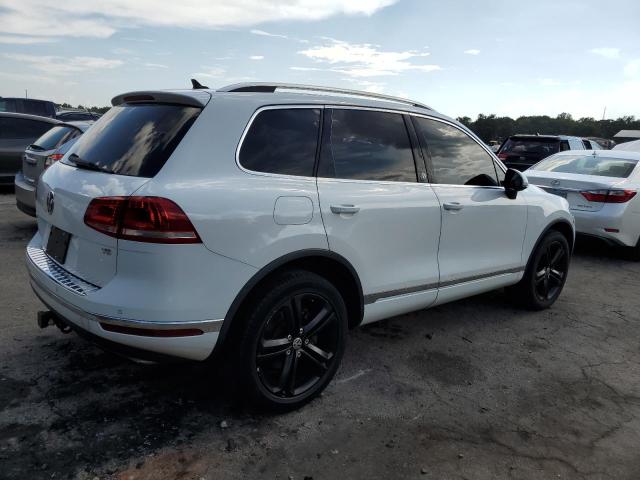 2017 VOLKSWAGEN TOUAREG WO WVGRF7BP5HD006885