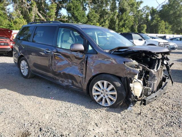 2011 TOYOTA SIENNA XLE - 5TDYK3DC9BS086752