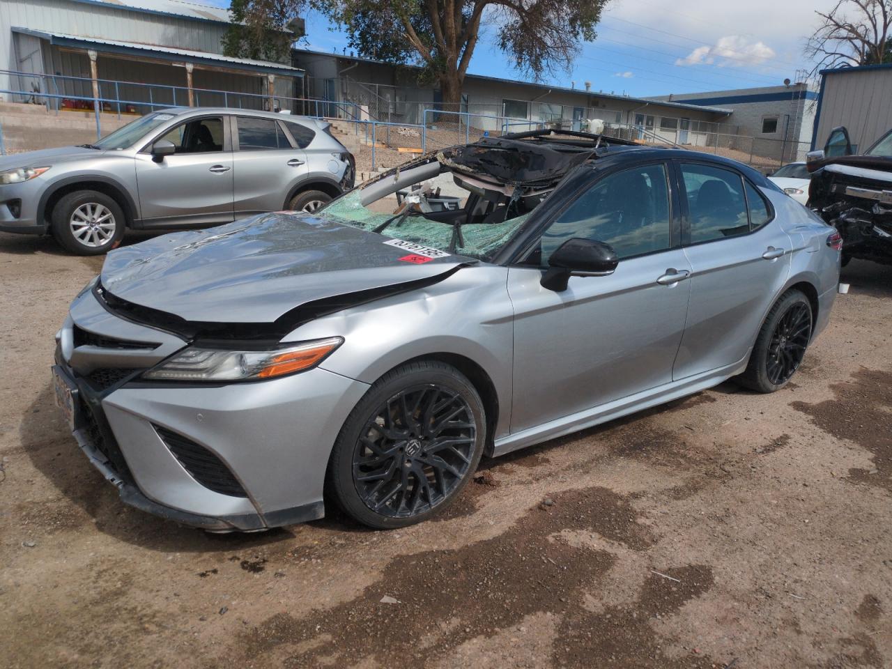 TOYOTA CAMRY XSE