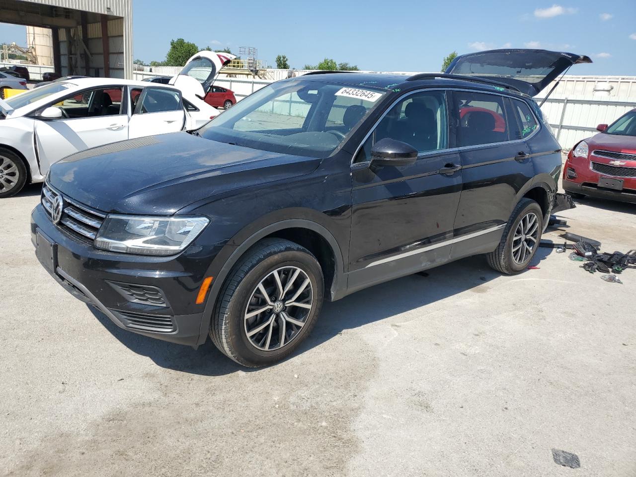 VOLKSWAGEN TIGUAN SE