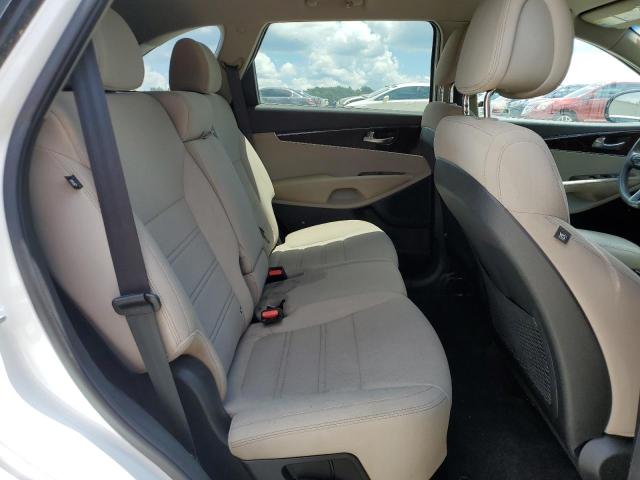 2016 KIA SORENTO LX 5XYPG4A32GG099208