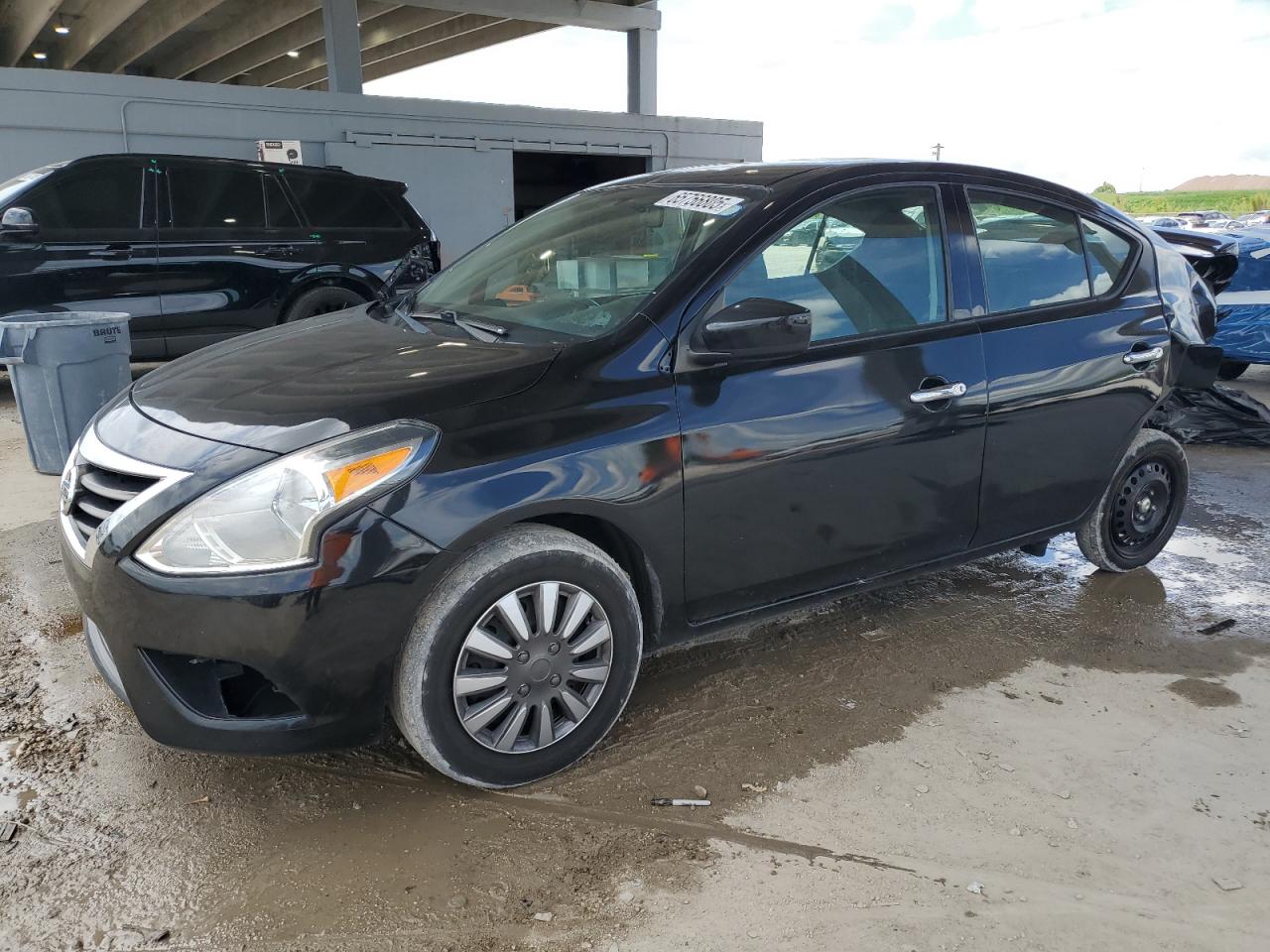 NISSAN VERSA S
